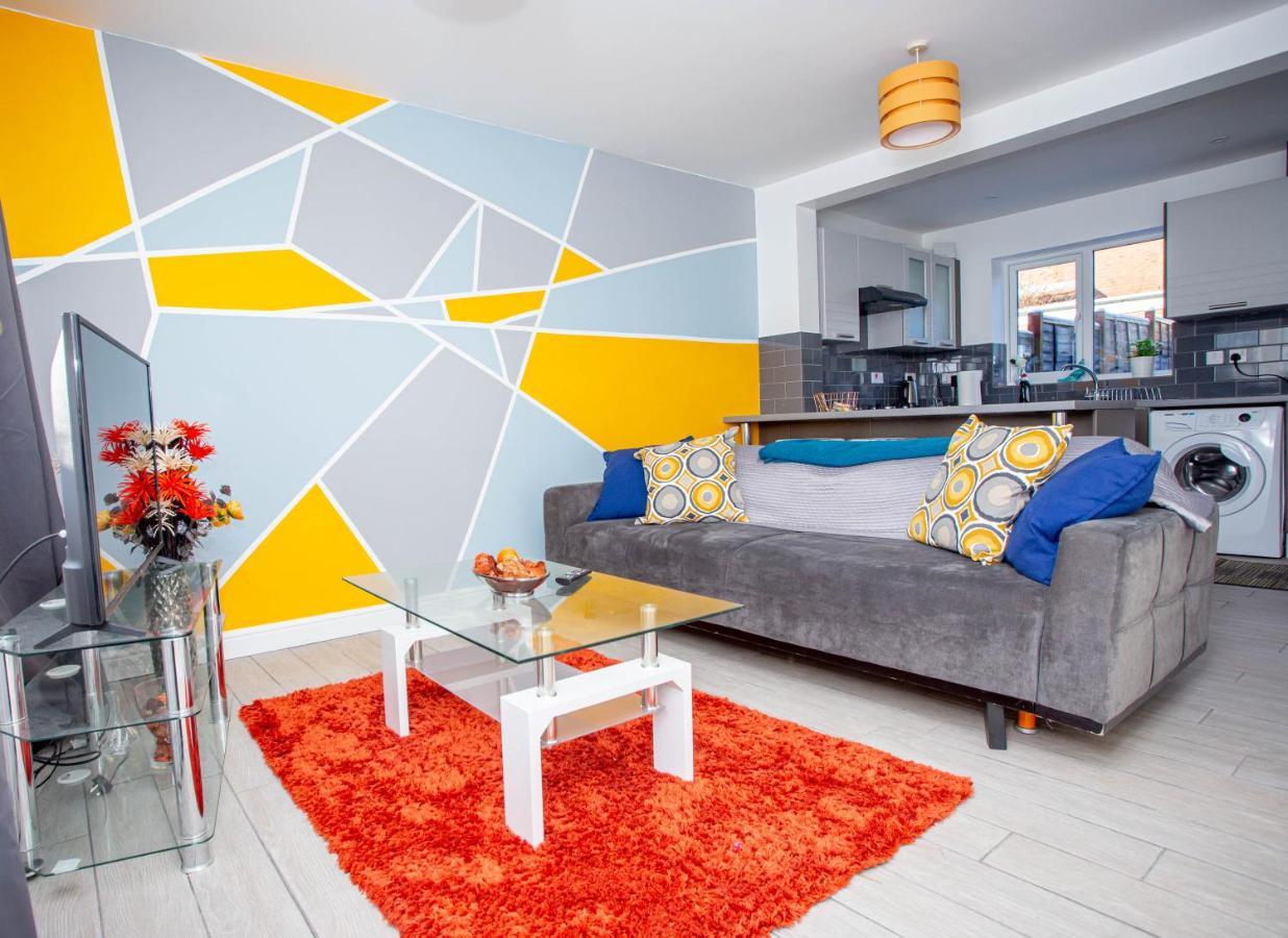 Oasis Place Northampton Dış mekan fotoğraf